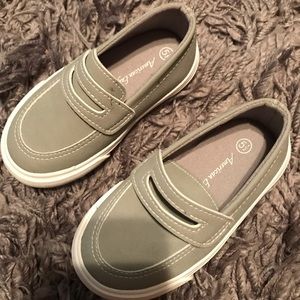 American Eagle toddler loafers